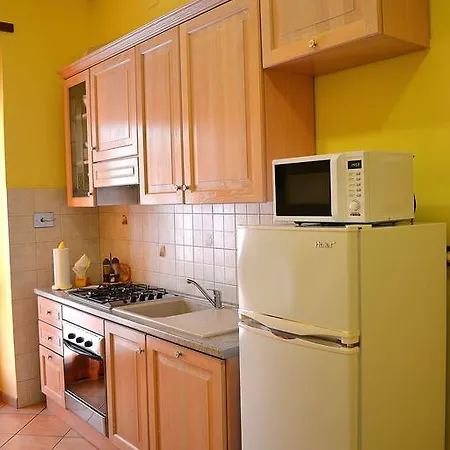 Apartment Dreams *